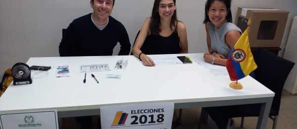 Inició la jornada electoral presidencial 2018 para la segunda vuelta en el Consulado de Colombia en Hong Kong