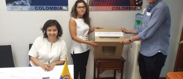 Consulado de Colombia Hong Kong inició las elecciones presidenciales