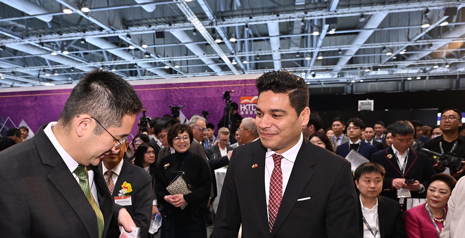 Esmeraldas colombianas protagonistas en la Décima Exposición Internacional de Diamantes, Gemas y Perlas de HKTDC Hong Kong 2024