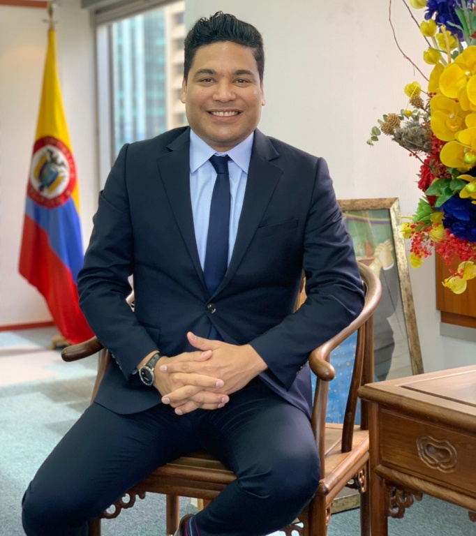 LUIS FERNANDO OROZCO BARRERA - Cónsul General de Colombia en Hong Kong.