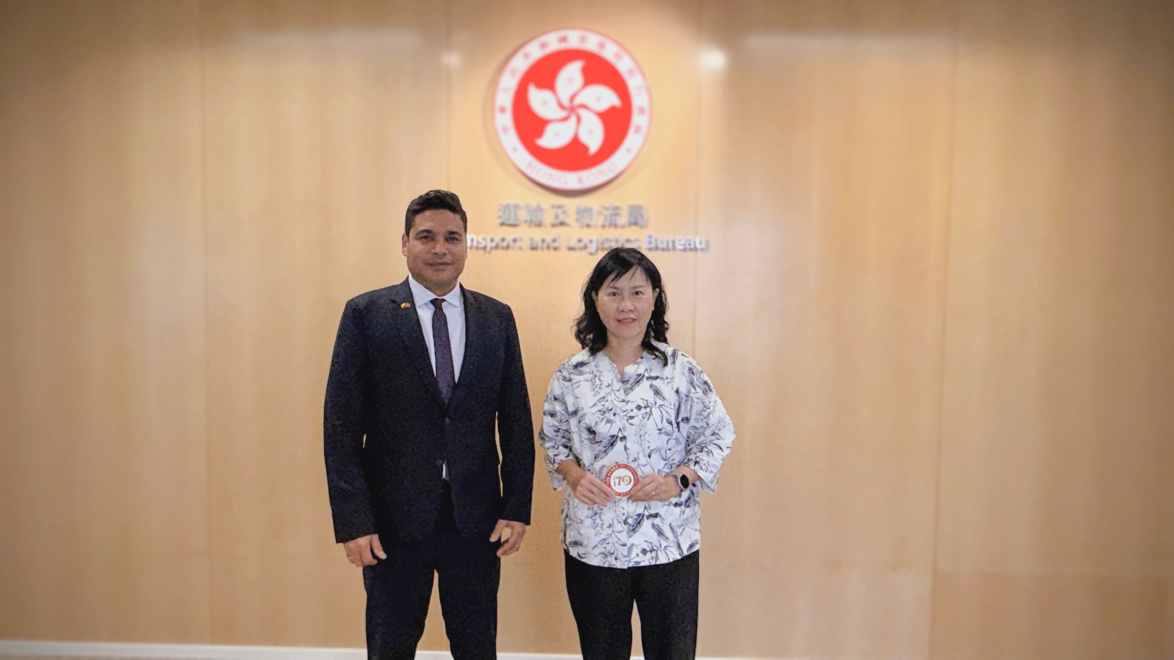 Cónsul General de Colombia en Hong Kong finaliza cuatro años de trabajo
