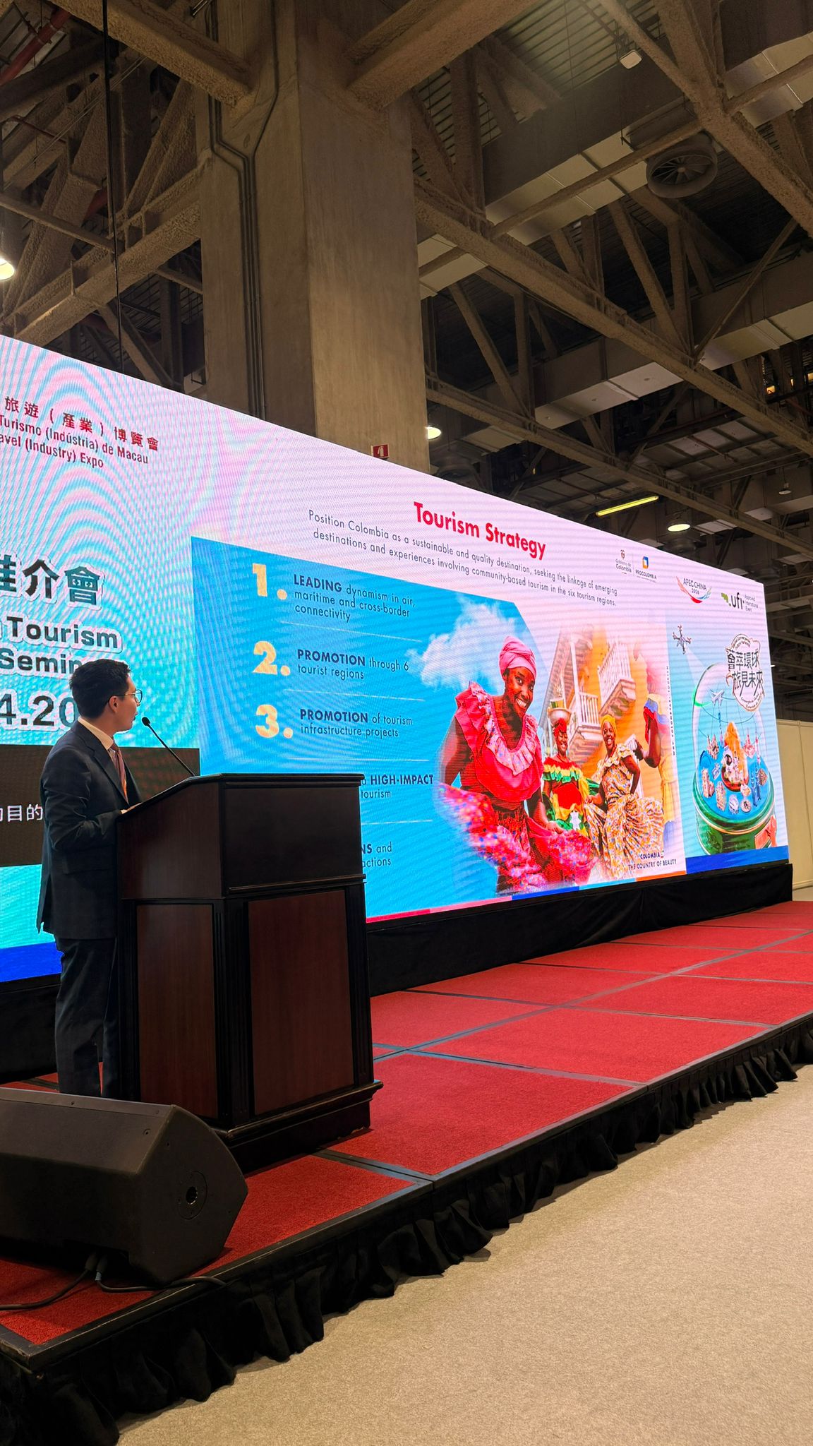 Colombia cautiva al mercado asiático en la 14.ª Expo Internacional de Turismo de Macao 