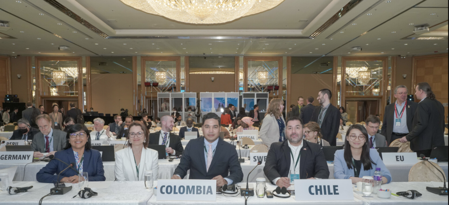   Colombia ha impulsado exitosamente propuesta de agregar el Azul Jagua a la Norma General para los Aditivos Alimentarios (NGAA) como un nuevo colorante, en las discusiones del Codex en Hong Kong