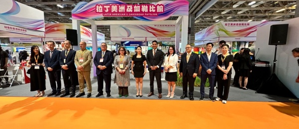 Consulado en Hong Kong promueve a Colombia en la Feria Internacional de la Industria de Viajes en Macao 