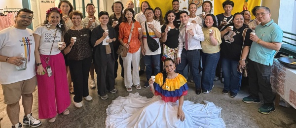 Celebración del Dia de la Independencia de Colombia en Hong Kong